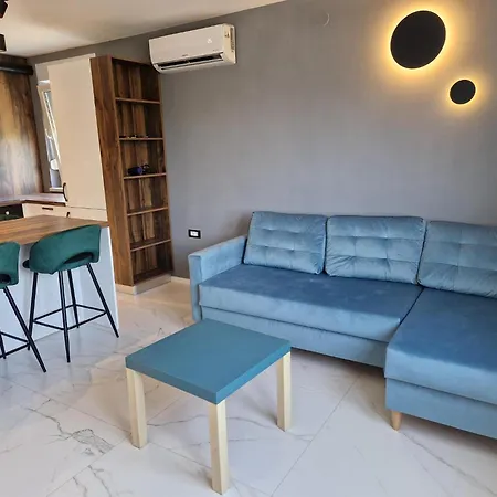 Aria New * Pula